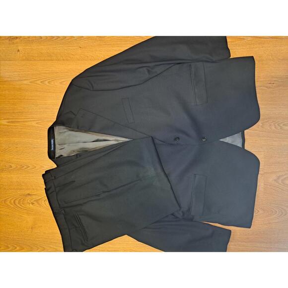 Hart Schaffner Marx 2 Piece Suit Mens 52R 34x29 Black Wool